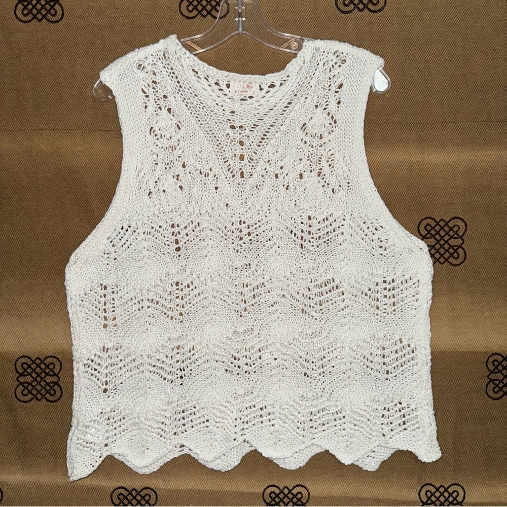FATE Women'S White Scallop Edge Open Knit Sweater Tank Top Size M - Picture 13 of 17